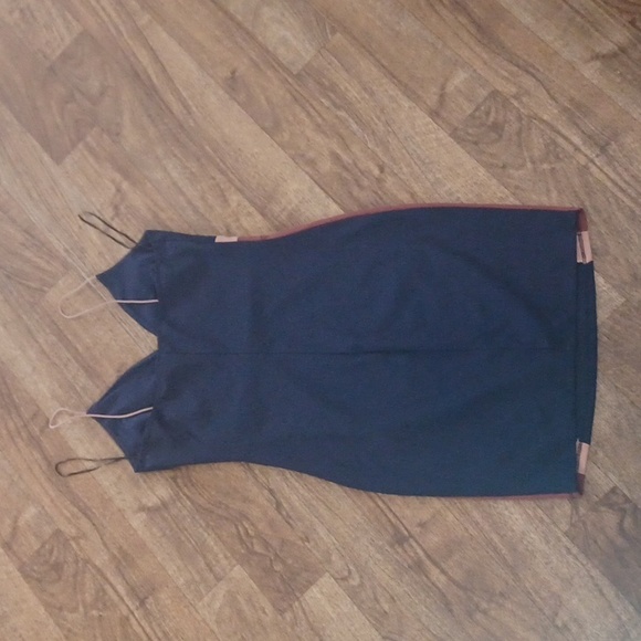 Windsor dress size medium - Picture 7 of 7